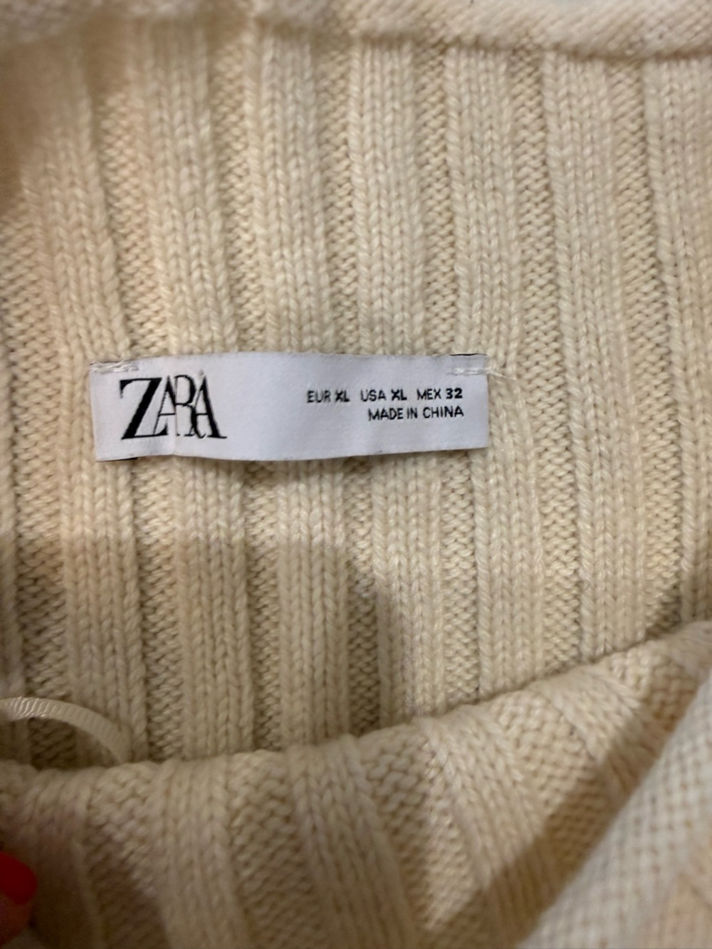 Zara Cream Ribbed Knit Sweater - Picture 2 of 3